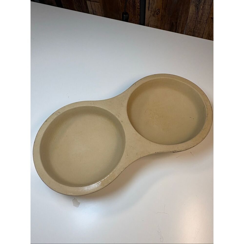 Pampered Chef Double Pet Bowl Feeder Dish Stoneware Tan USA 5132